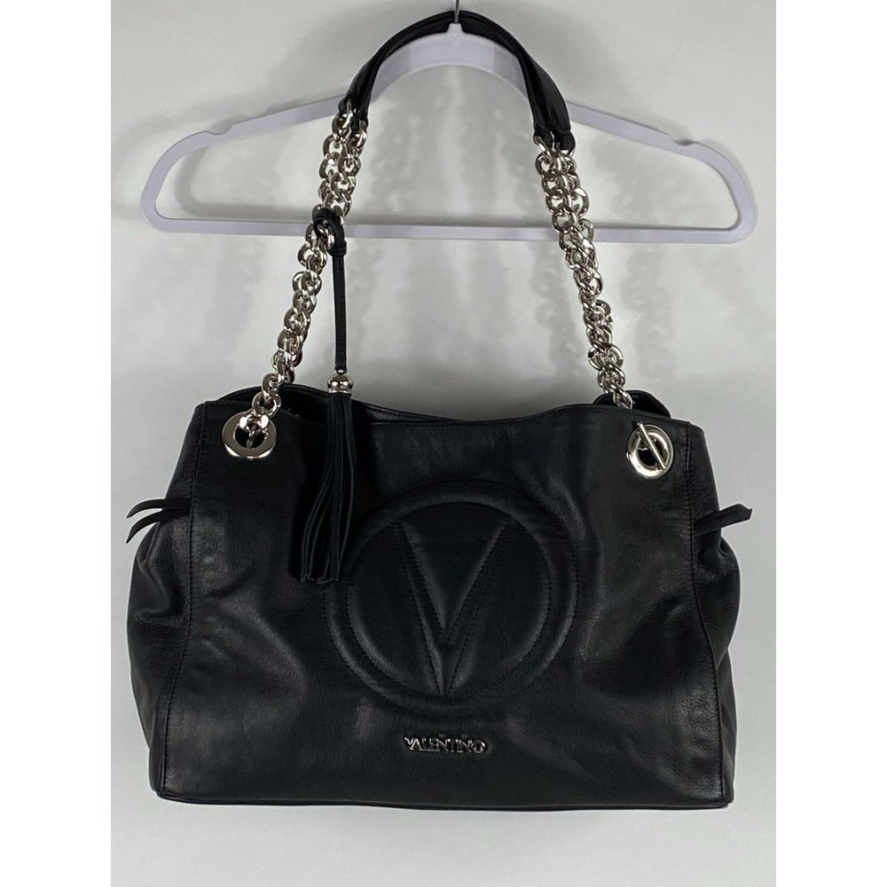 Valentino by Mario Valentino Quilted Logo Chain Strap Leather Hand Bag Blk D137